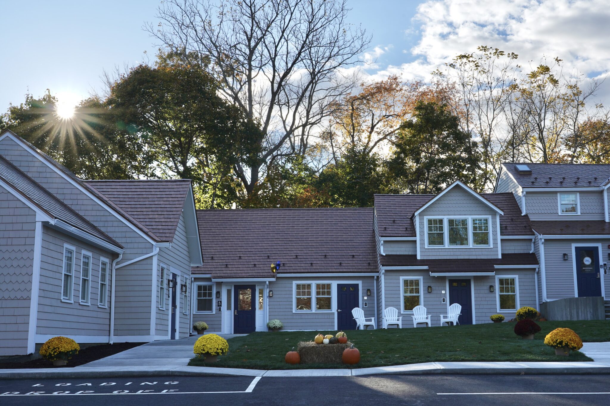 frontofbuilding frontofbuilding